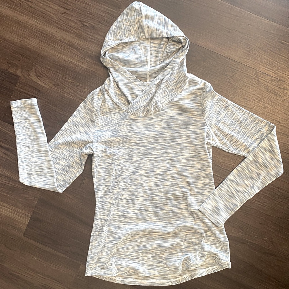 Columbia hooded long sleeve shirt. Size L